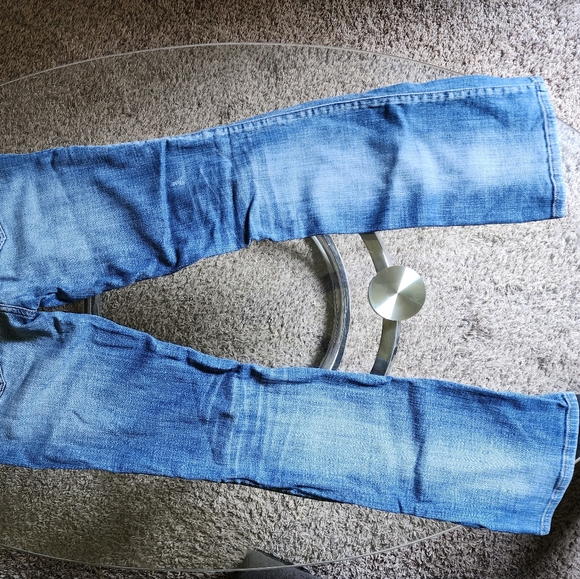 Daytrip Jeans - Picture 3 of 4